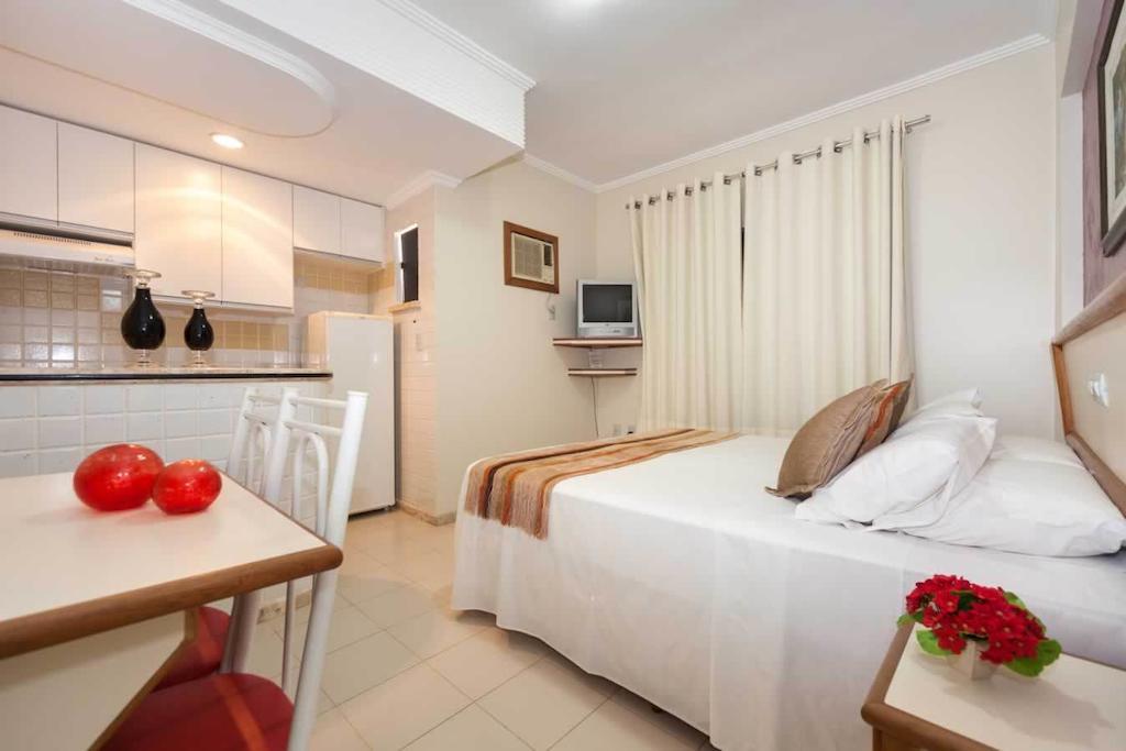 Hotel Oceania Eunapolis Quarto foto